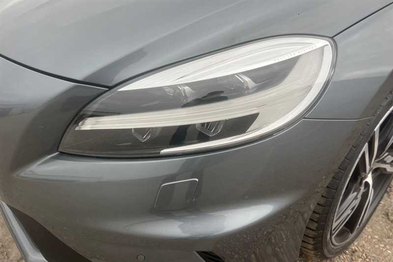 Used Volvo V40 2019 for sale - 78216528: Photo 29