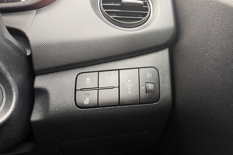 Used Hyundai i10 for sale - 77863649: Photo 39