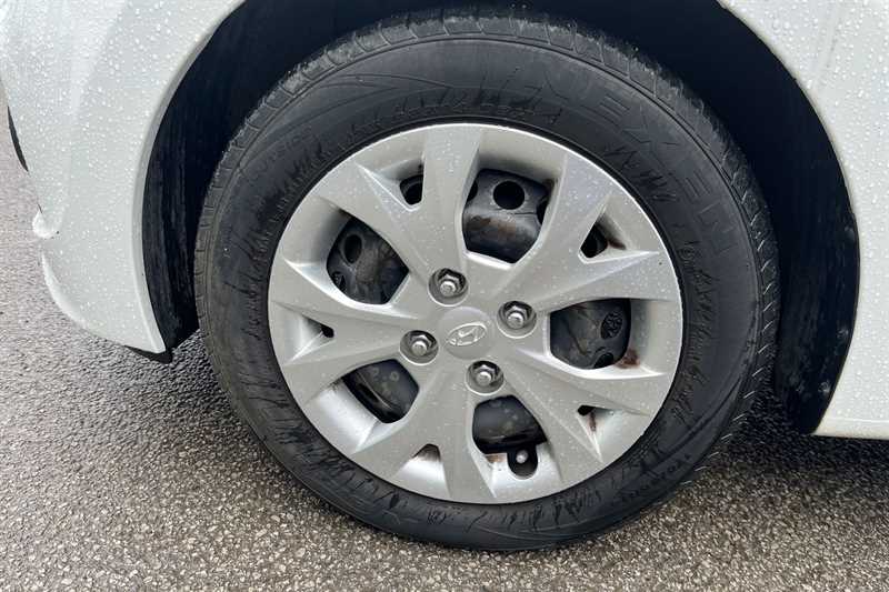 Used Hyundai i10 2016 for sale - 77800586: Photo 11