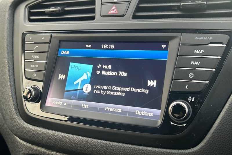 Used Hyundai i20 2018 for sale - 76443305: Photo 17