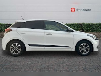 Used Hyundai i20 2018 for sale - 76443305: Photo