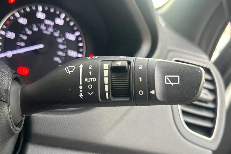 Used Hyundai i20 2018 for sale - 76443305: Photo 41