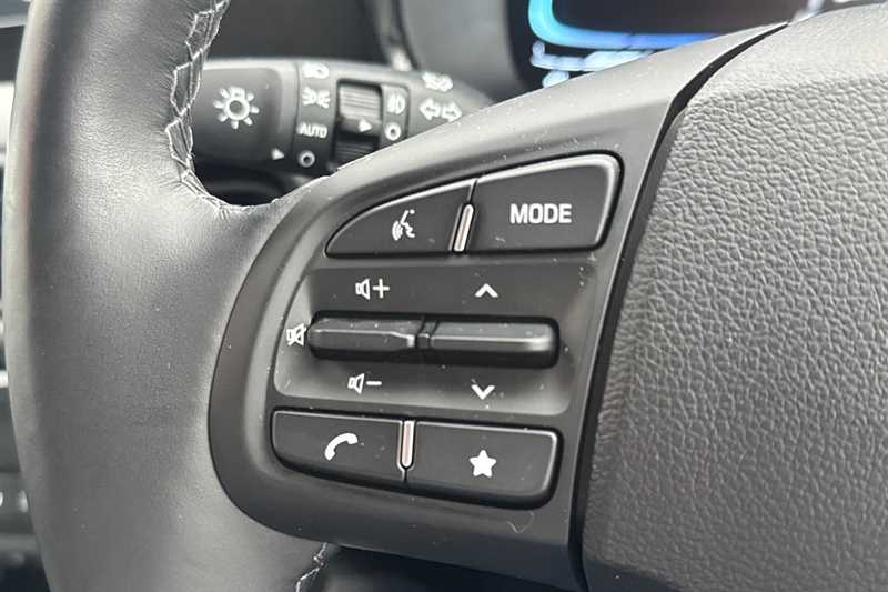 Used Hyundai i10 2023 for sale - 76286525: Photo 21