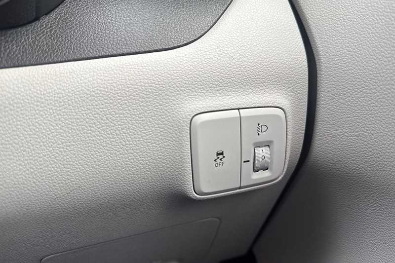 Used Hyundai i10 2023 for sale - 76286525: Photo 38