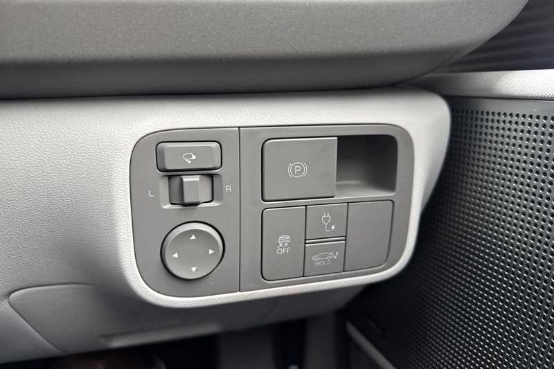 Used Hyundai IONIQ 6 2025 for sale - 76746637: Photo 39