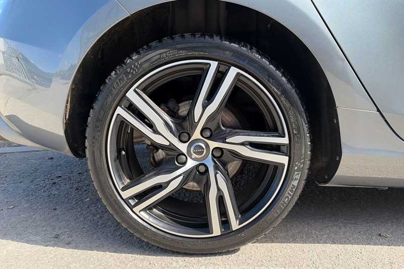 Used Volvo V40 2019 for sale - 78160056: Photo 6