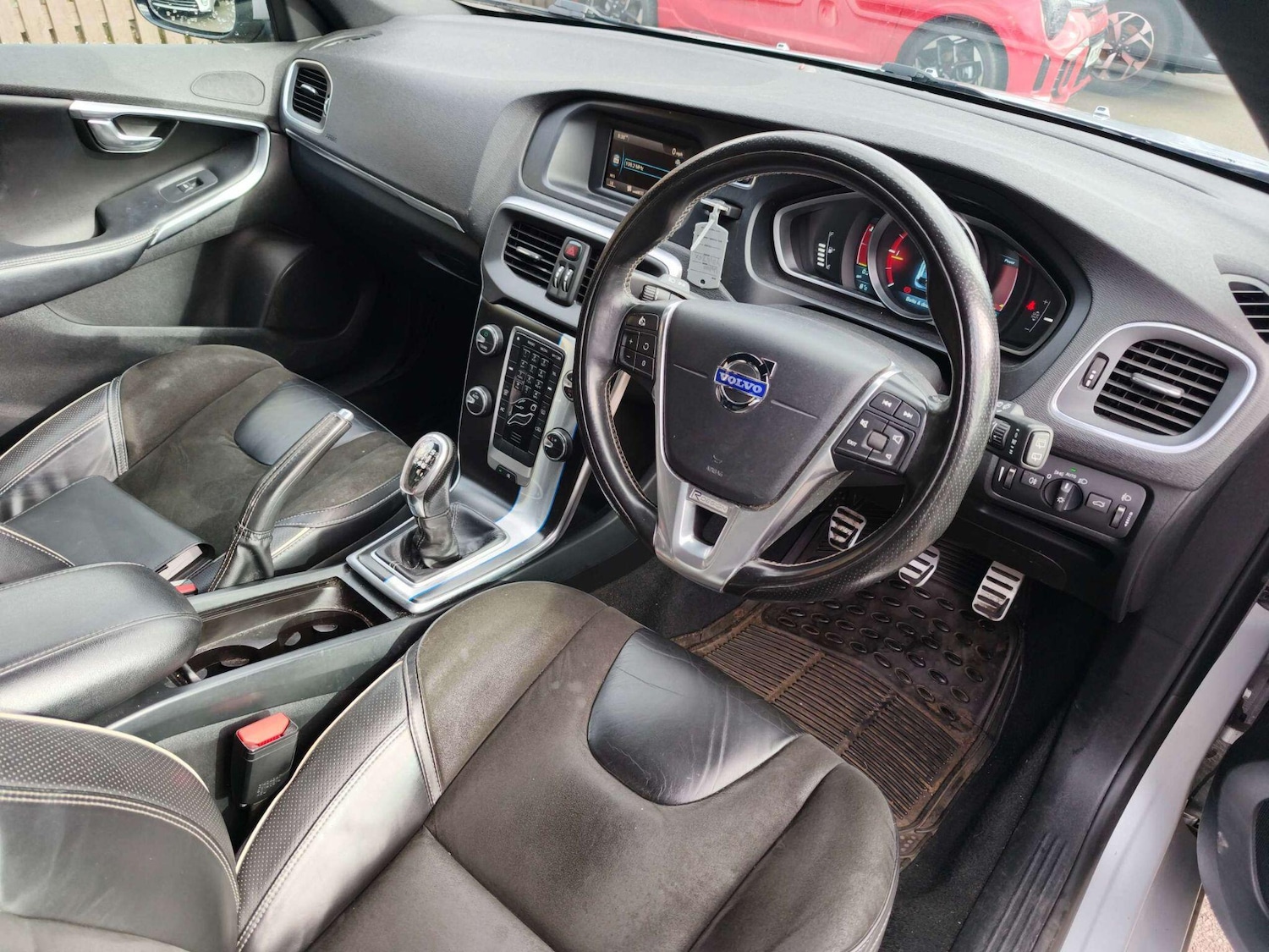 Used Volvo V40 2014 for sale - 78219983: Photo 23