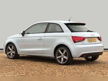 Used Audi A1 2011 for sale - 77695951: Photo