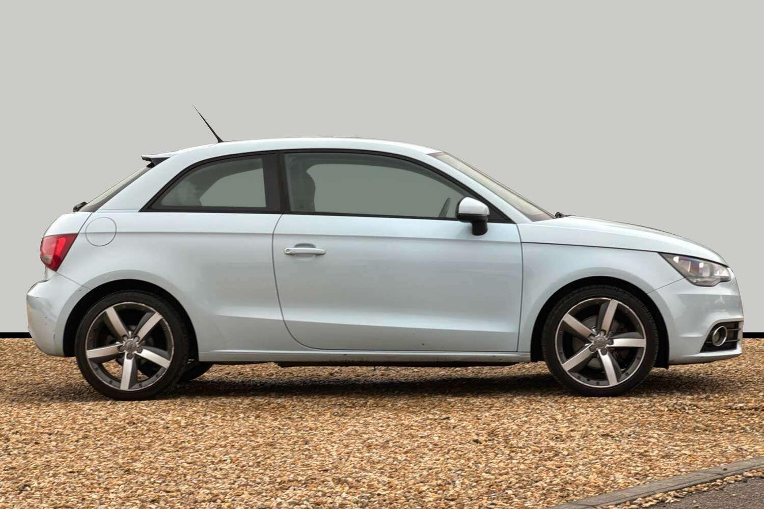 Used Audi A1 2011 for sale - 77695951: Photo 5
