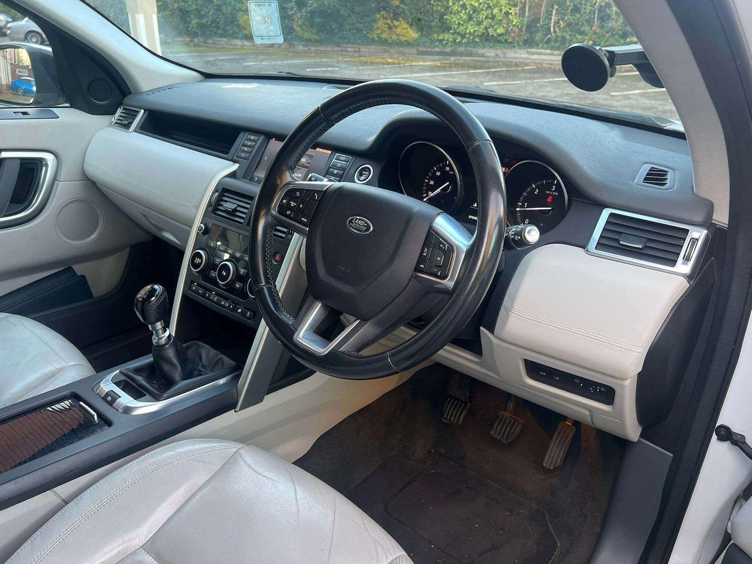 Used Land Rover Discovery Sport for sale - 76511783: Photo 11