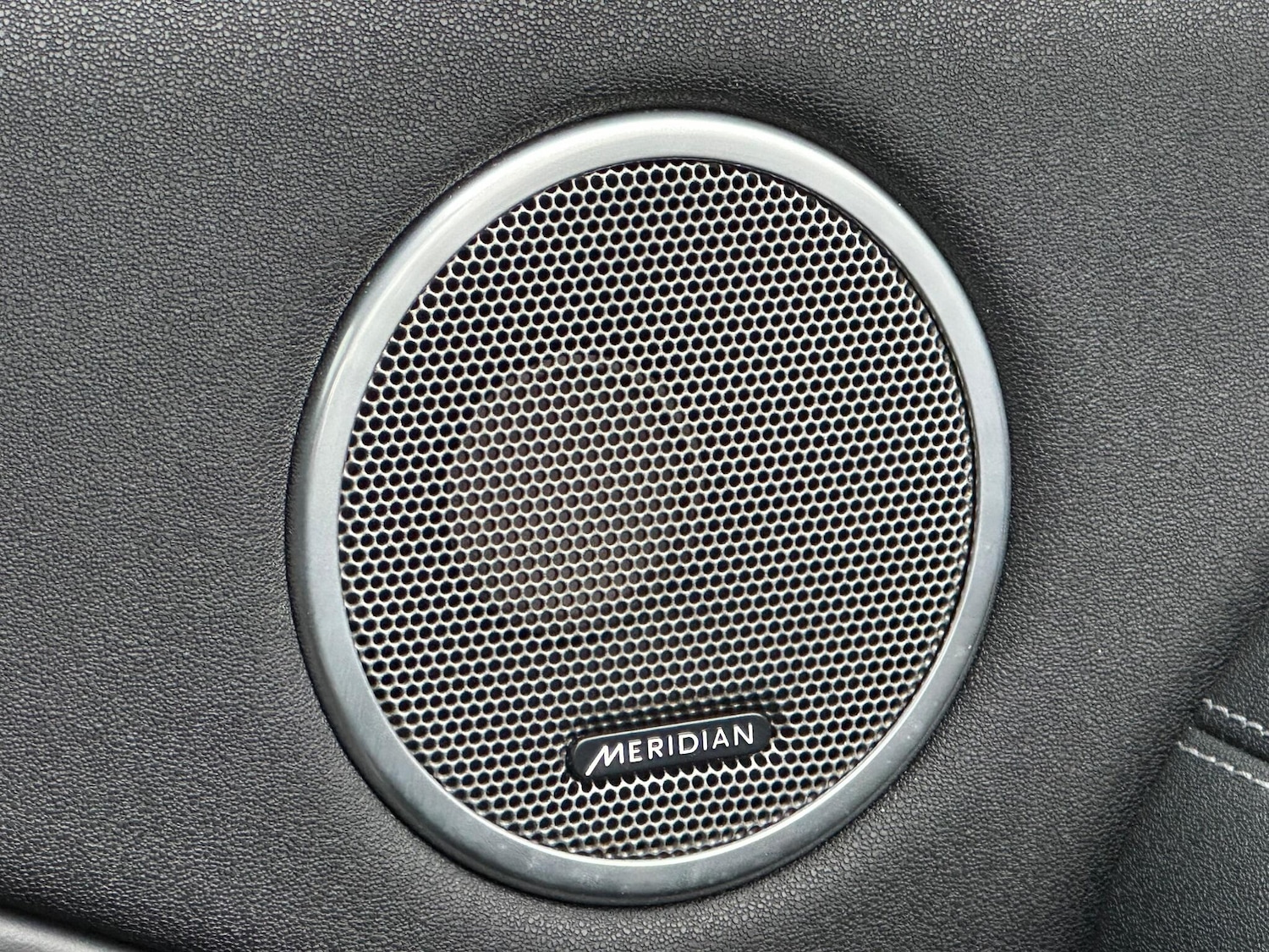 Used Land Rover Range Rover Evoque 2016 for sale - 77040331: Photo 77