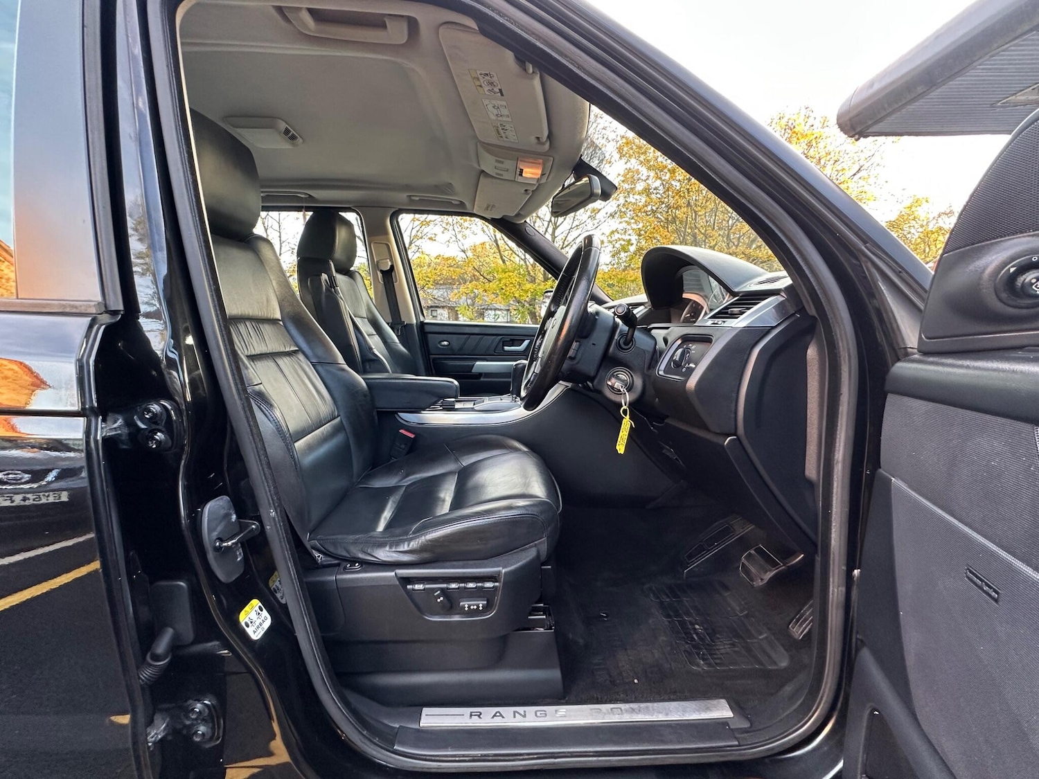 Used Land Rover Range Rover Sport 2009 for sale - 76380839: Photo 11