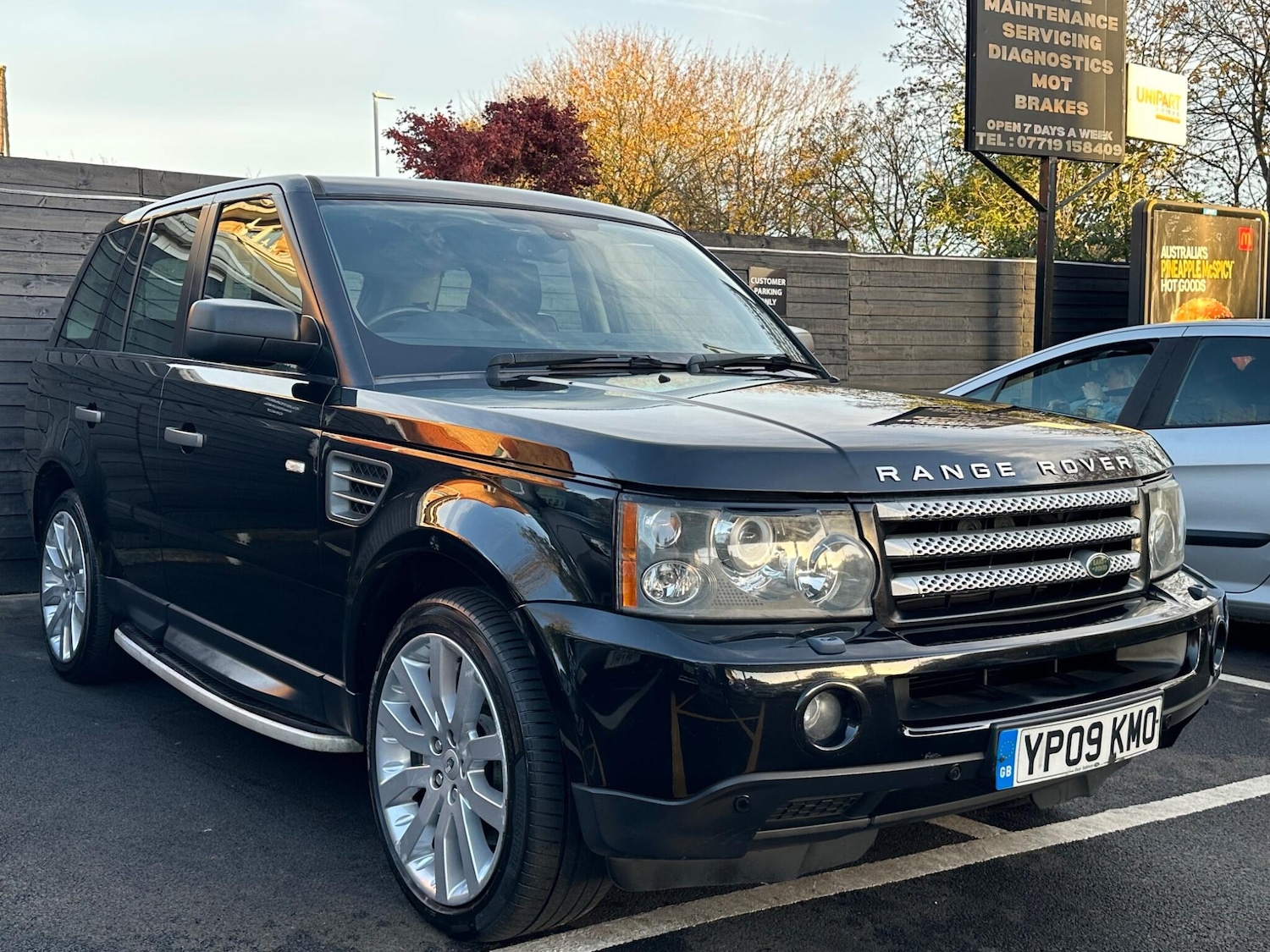 Used Land Rover Range Rover Sport 2009 for sale - 76380839: Photo 14