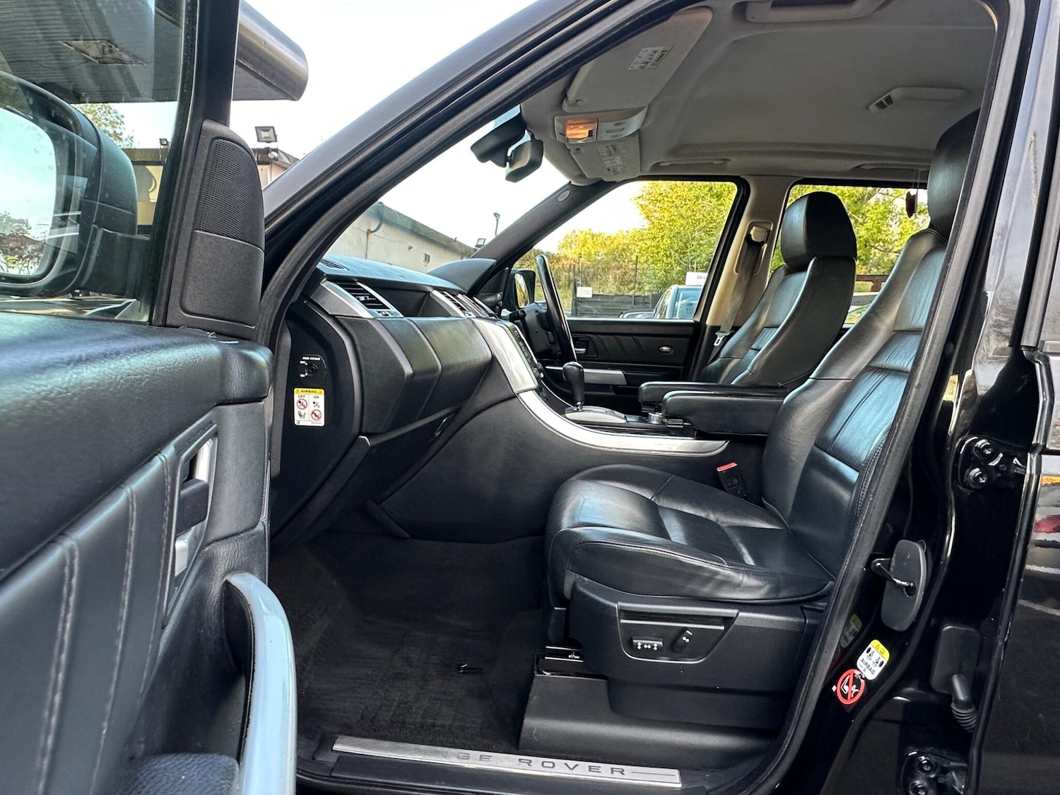 Used Land Rover Range Rover Sport 2009 for sale - 76380839: Photo 37