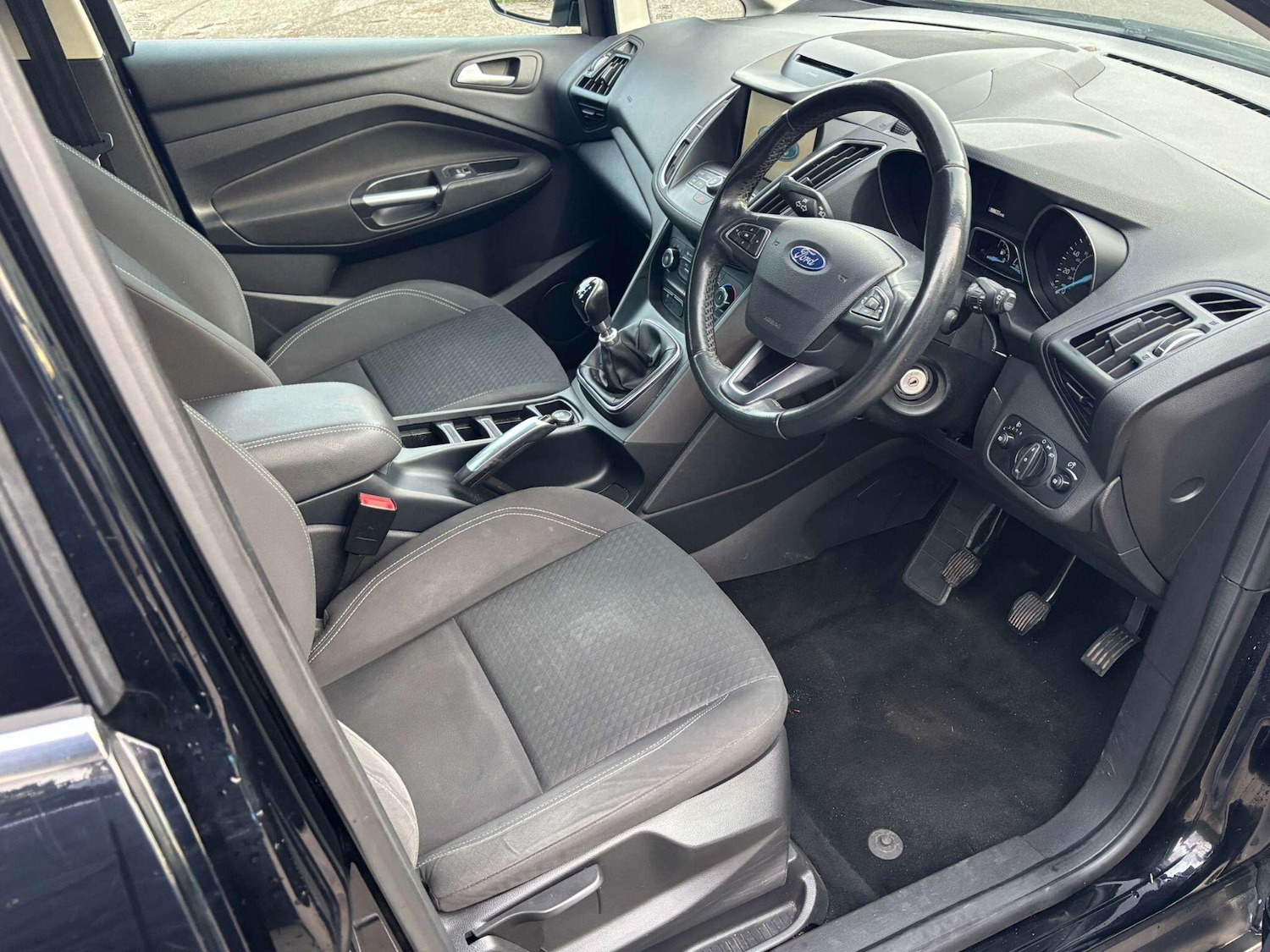 Used Ford Grand C-Max 2016 for sale - 76781037: Photo 11