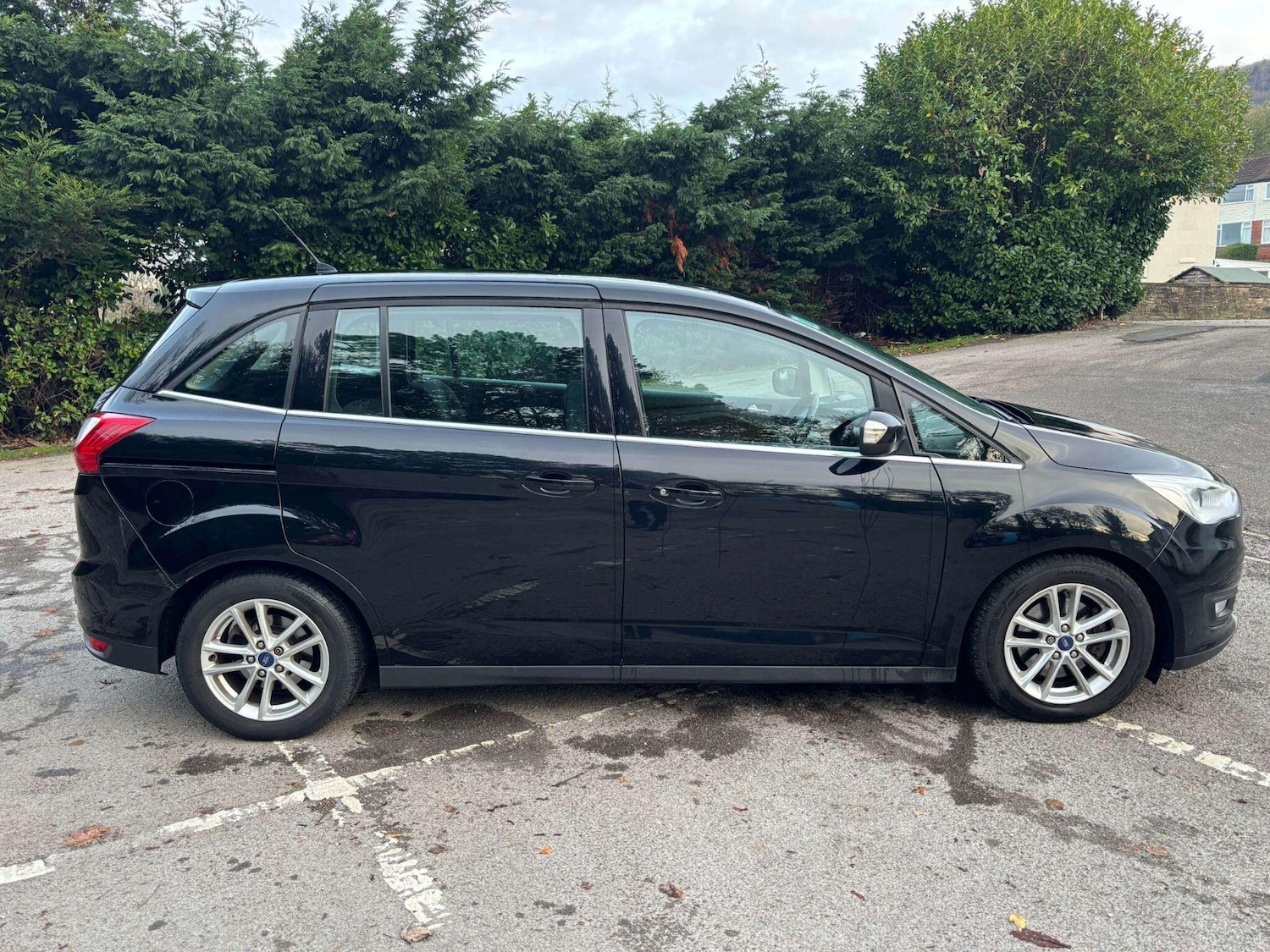 Used Ford Grand C-Max 2016 for sale - 76781037: Photo 3