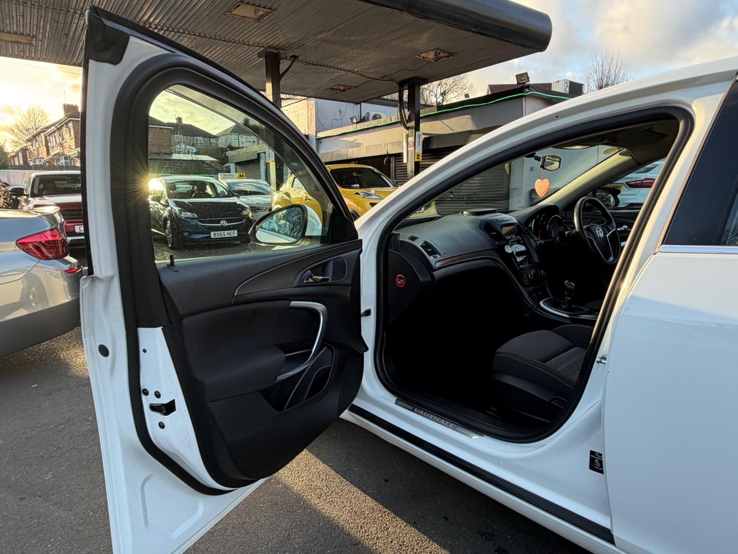 Used Vauxhall Insignia 2010 for sale - 78220377: Photo 11