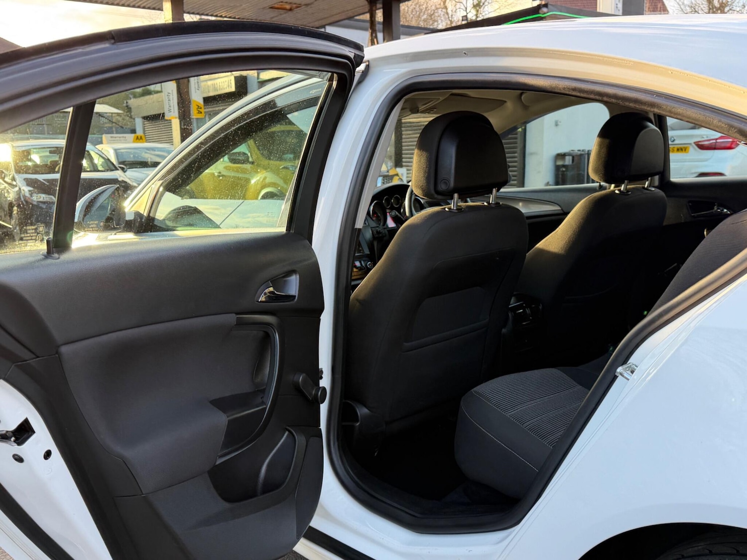 Used Vauxhall Insignia 2010 for sale - 78220377: Photo 33