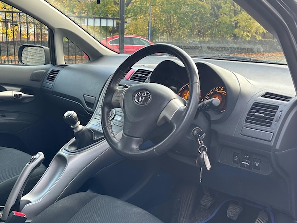 Used Toyota Auris 2009 for sale - 76326550: Photo 3