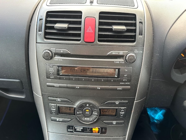 Used Toyota Auris 2009 for sale - 76326550: Photo 5