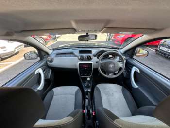 Used Dacia Duster 2015 for sale - 74861907: Photo