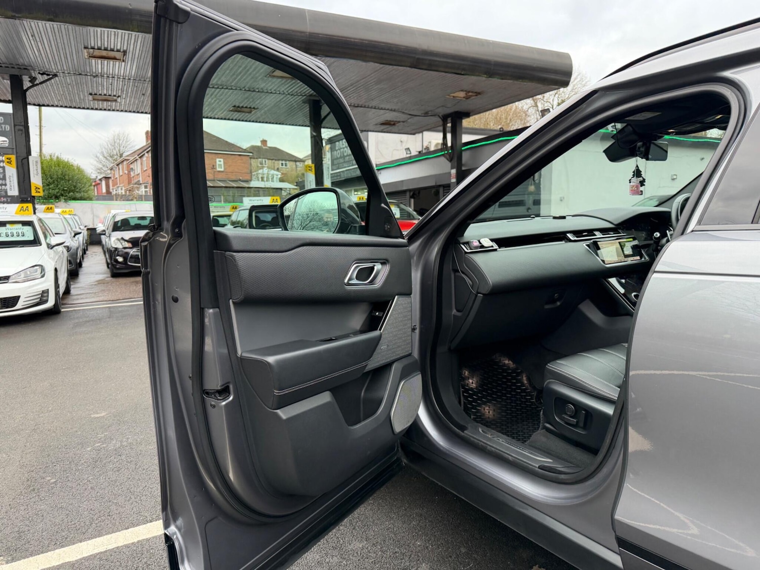 Used Land Rover Range Rover Velar 2020 for sale - 77495900: Photo 11