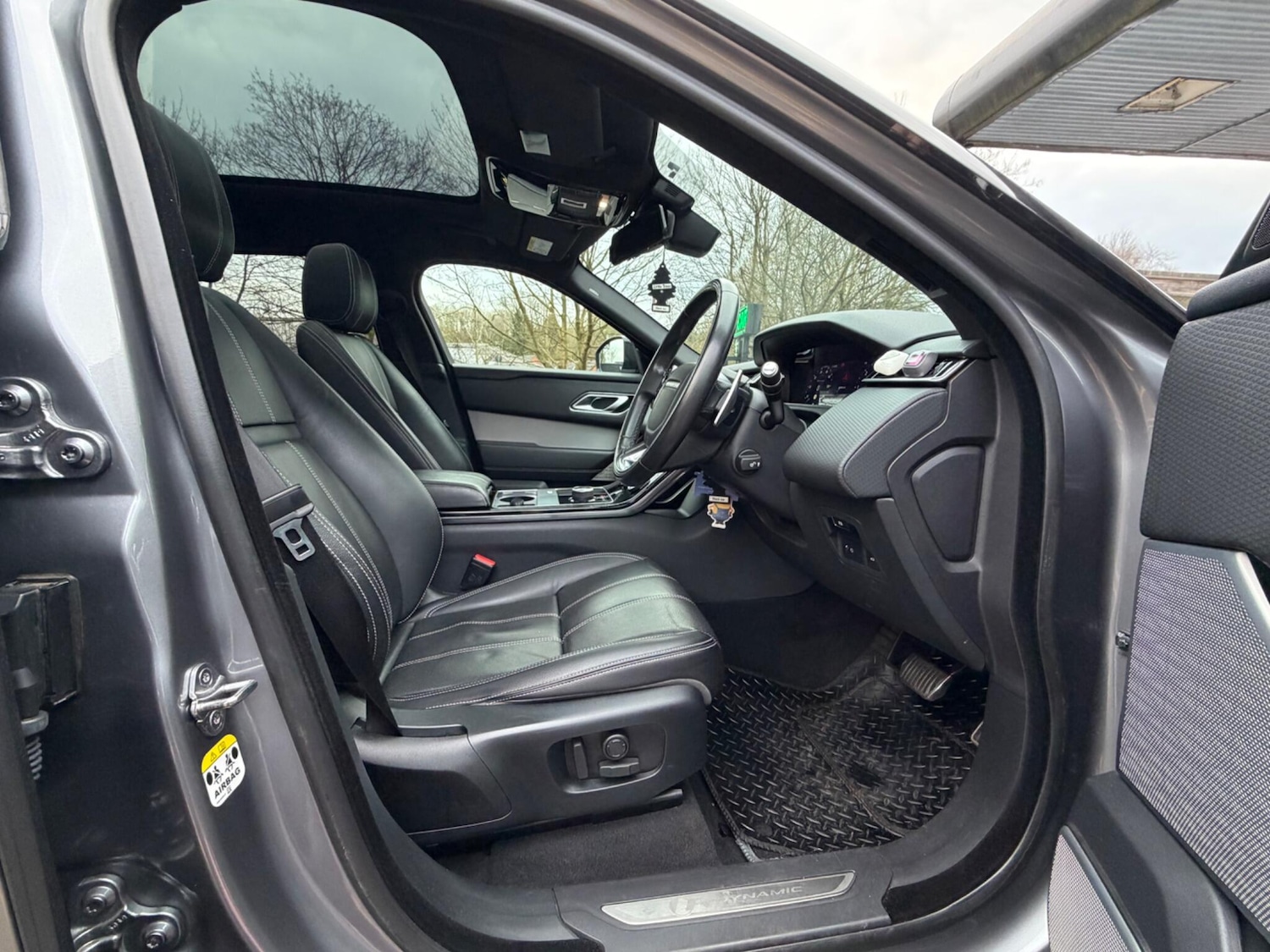 Used Land Rover Range Rover Velar 2020 for sale - 77495900: Photo 12