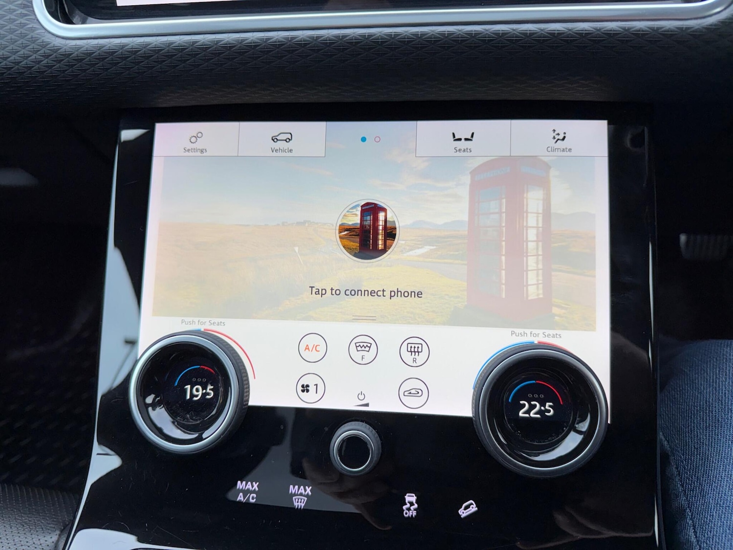 Used Land Rover Range Rover Velar 2020 for sale - 77495900: Photo 33