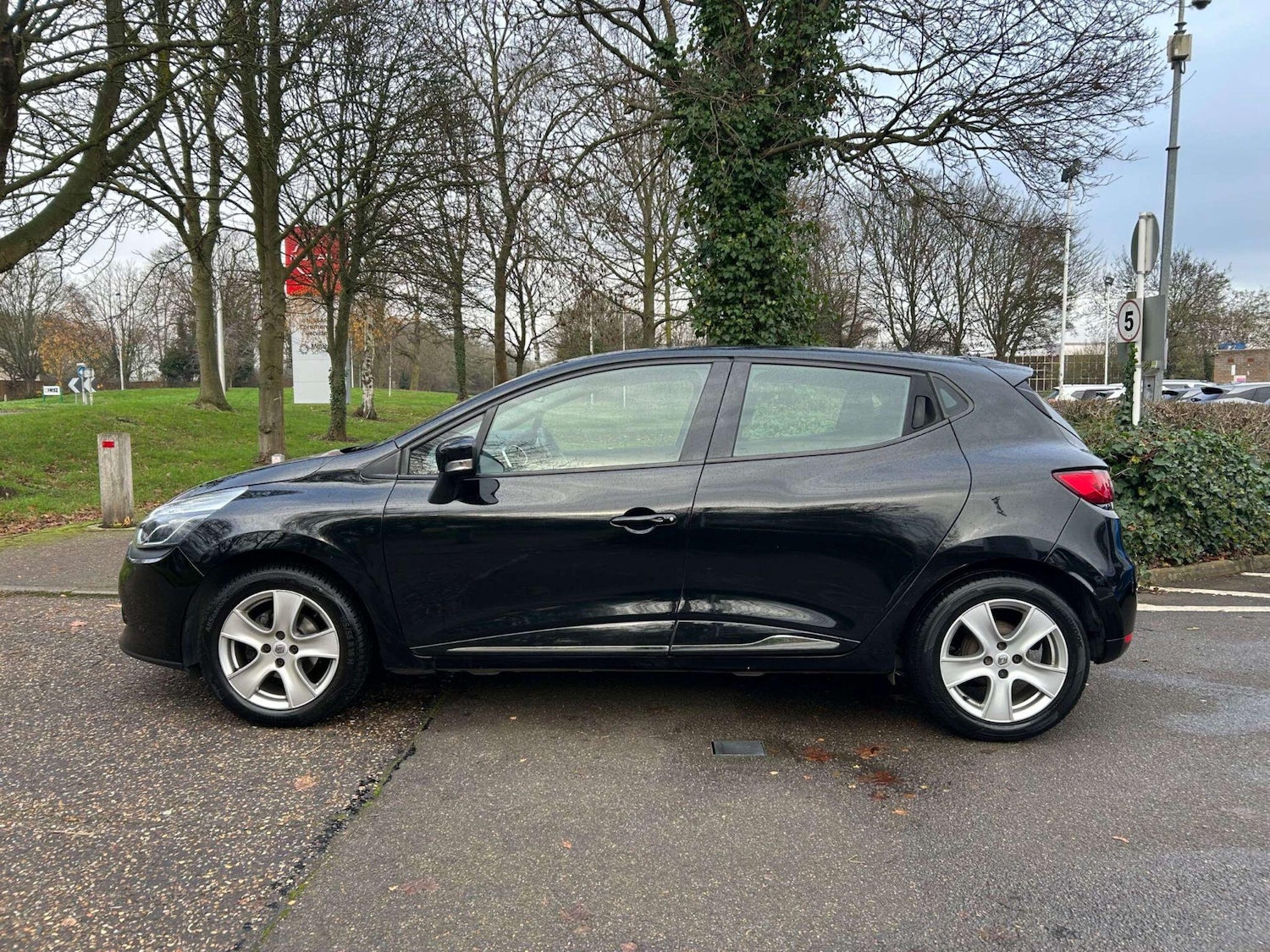 Used Renault Clio 2016 for sale - 77130799: Photo 4