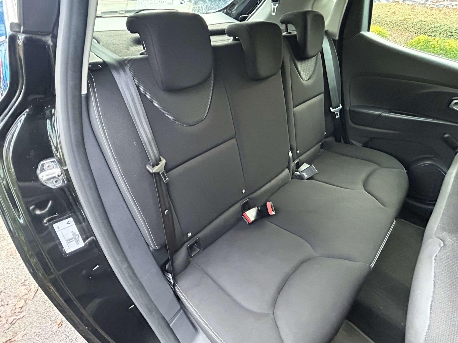 Used Renault Clio 2016 for sale - 77130799: Photo 6