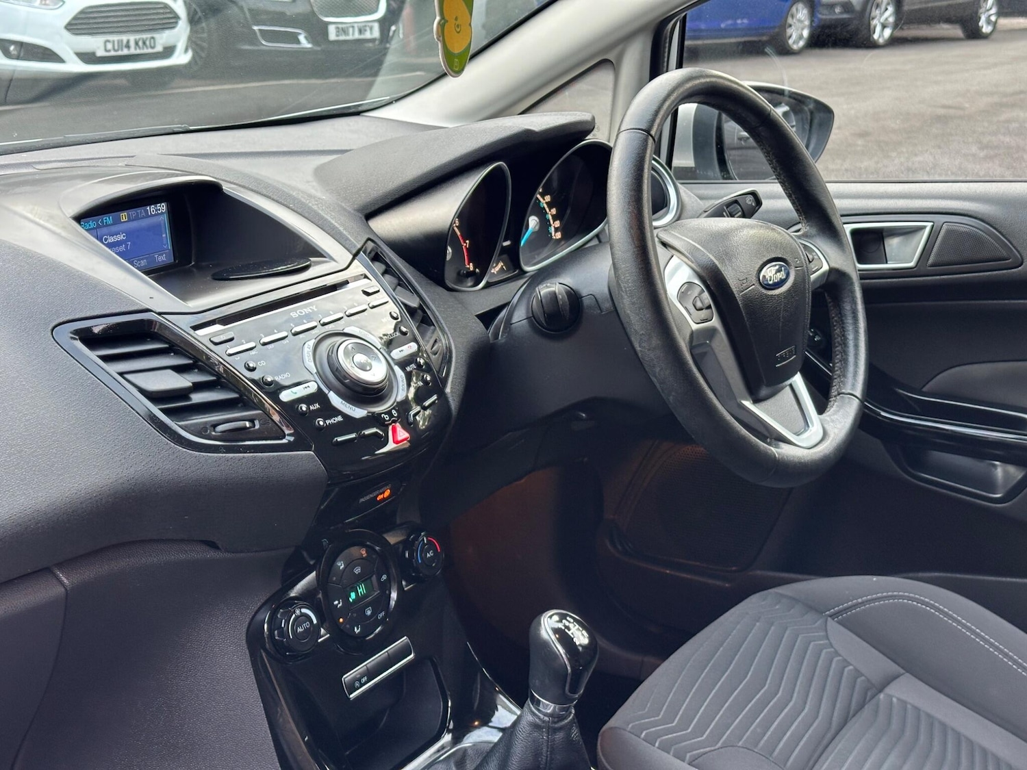 Used Ford Fiesta 2013 for sale - 76071858: Photo 29
