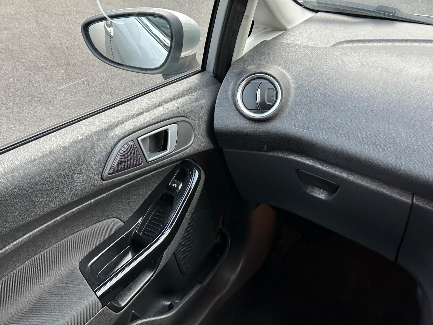 Used Ford Fiesta 2013 for sale - 76071858: Photo 34