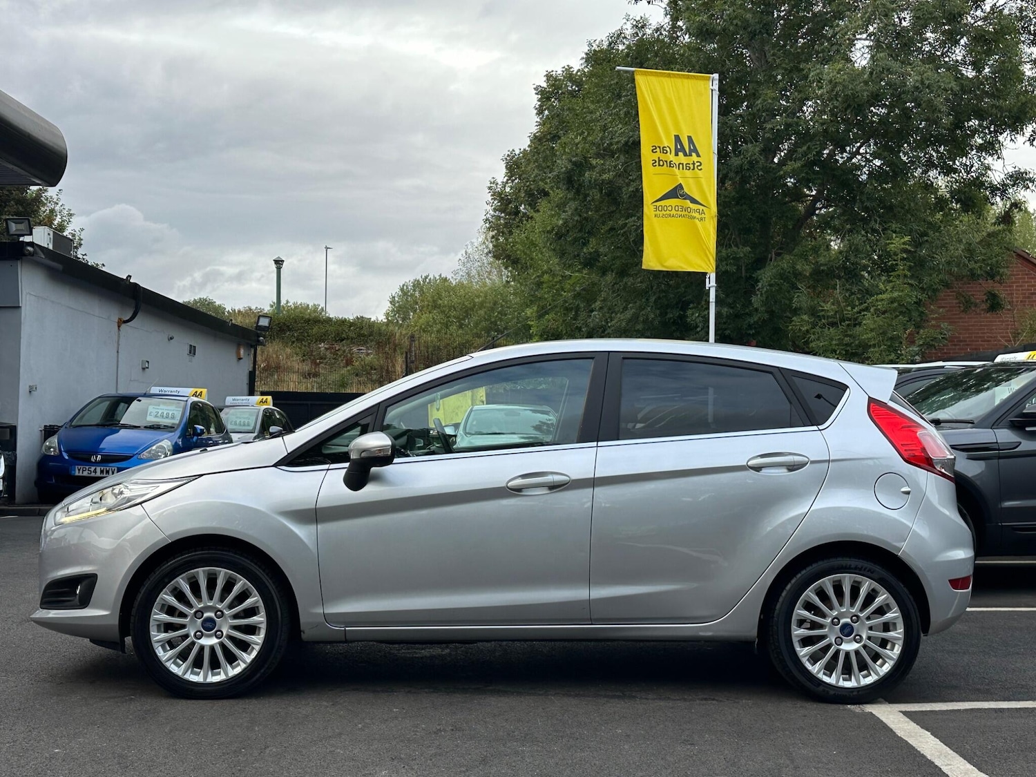 Used Ford Fiesta 2013 for sale - 76071858: Photo 5
