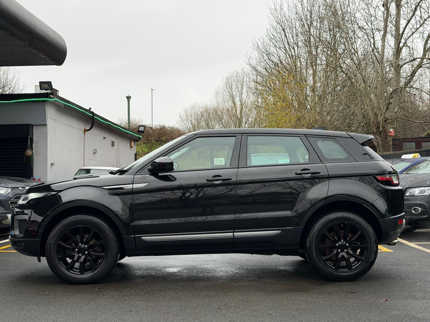 Used Land Rover Range Rover Evoque 2016 for sale - 77343779: Photo 6