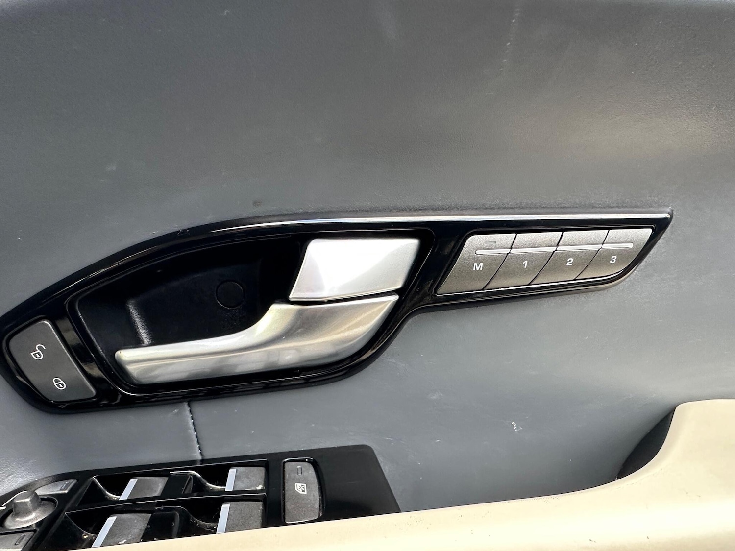 Used Land Rover Range Rover Evoque 2015 for sale - 77040789: Photo 65