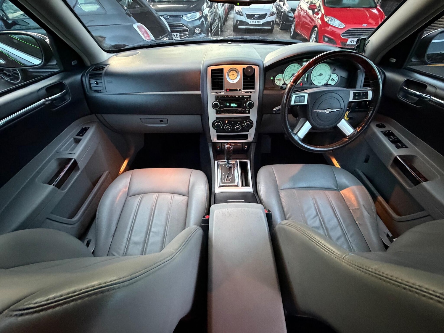 Used Chrysler 300C 2007 for sale - 76995259: Photo 4