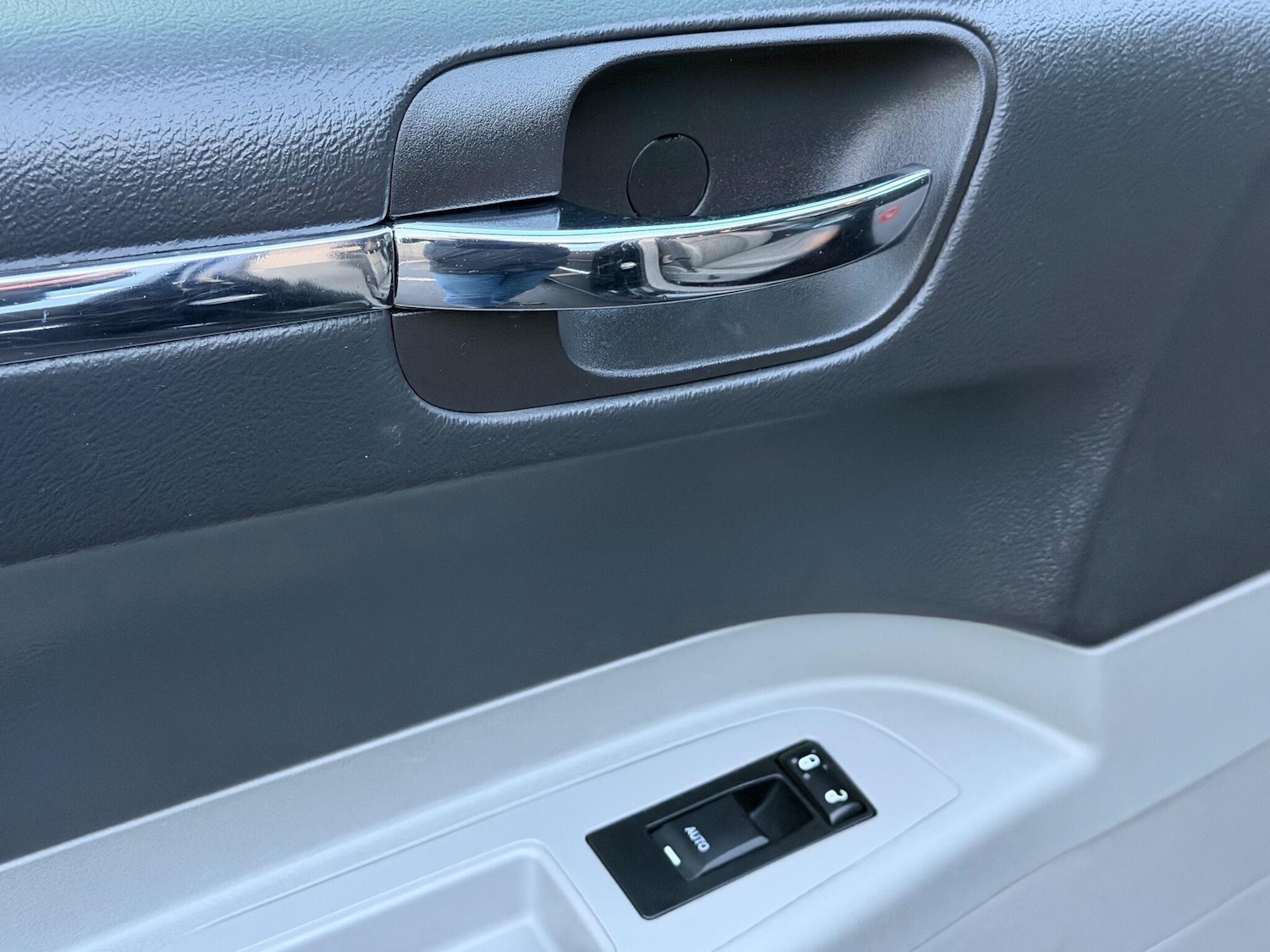 Used Chrysler 300C 2007 for sale - 76995259: Photo 42