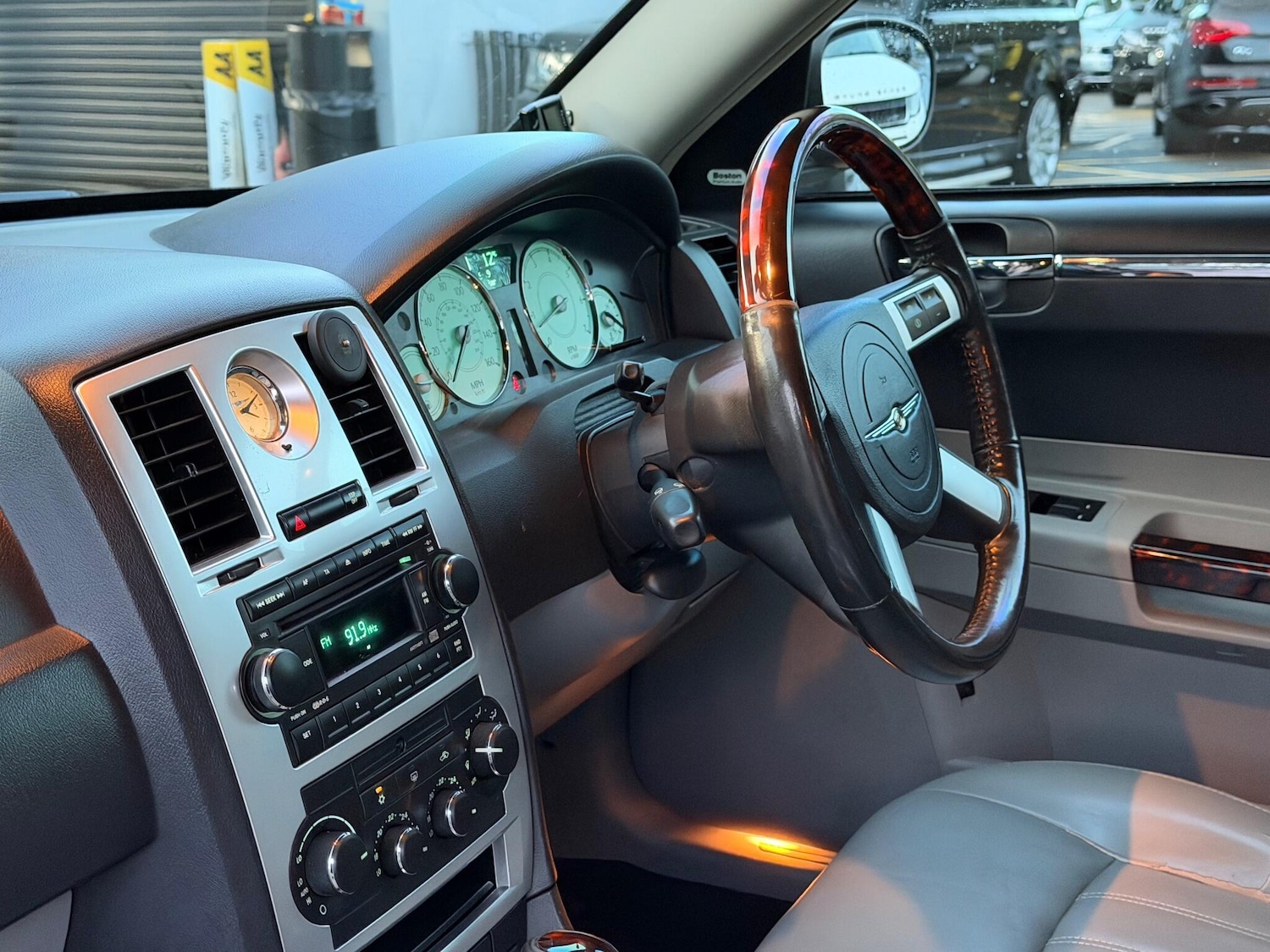 Used Chrysler 300C 2007 for sale - 76995259: Photo 46