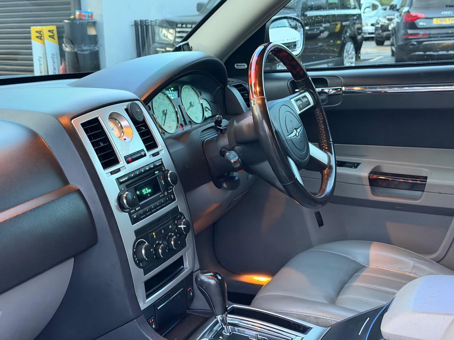 Used Chrysler 300C 2007 for sale - 76995259: Photo 47