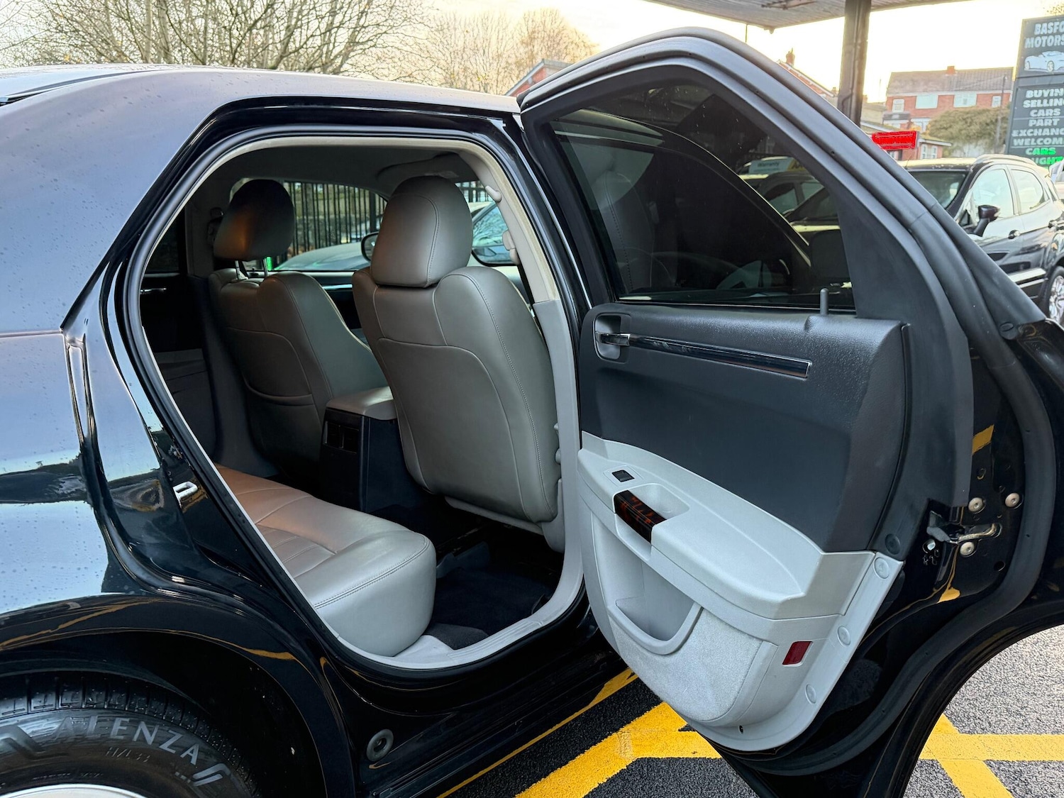 Used Chrysler 300C 2007 for sale - 76995259: Photo 52