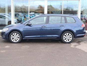 Used Volkswagen Golf 2013 for sale - 77203709: Photo