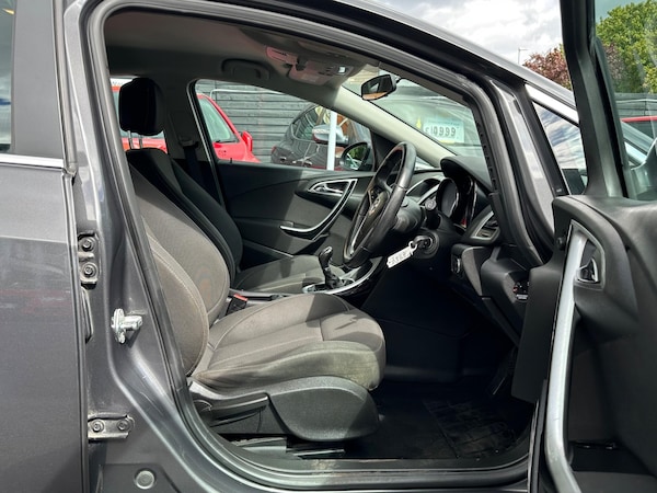 Used Vauxhall Astra 2012 for sale - 75493200: Photo 17