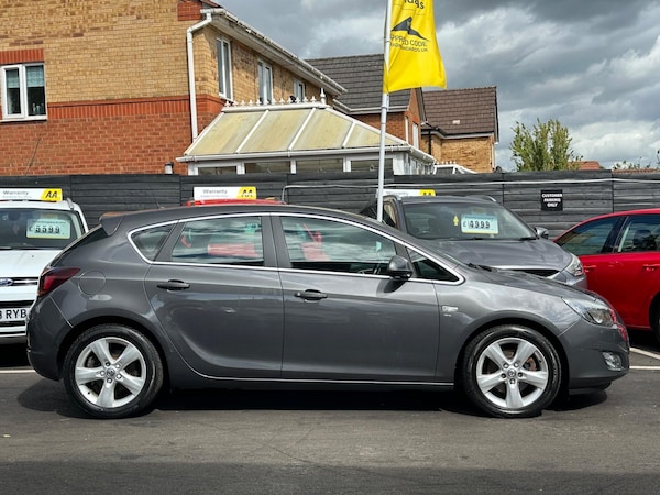Used Vauxhall Astra 2012 for sale - 75493200: Photo 3