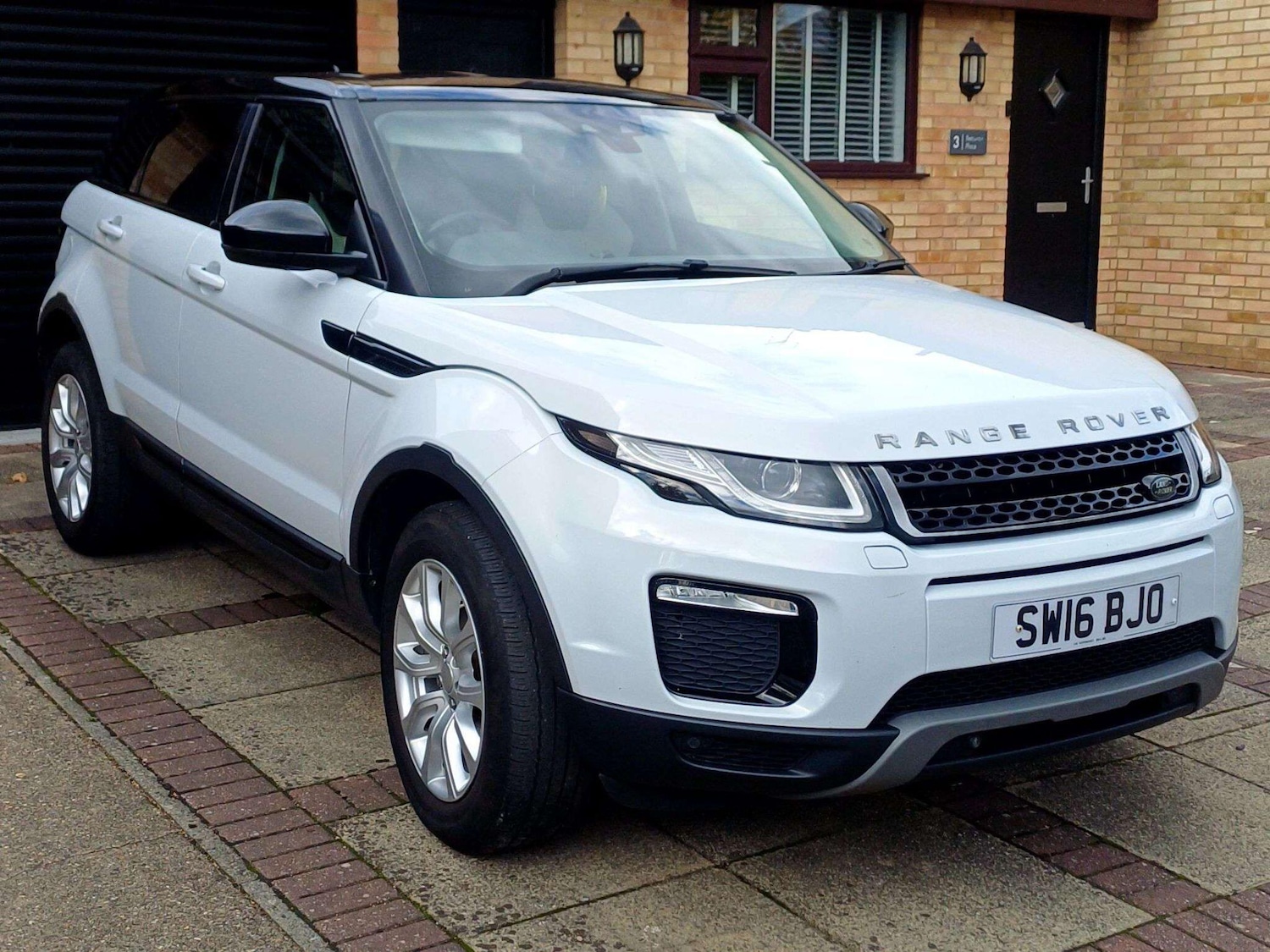 Used Land Rover Range Rover Evoque 2016 for sale - 76472807: Photo 1