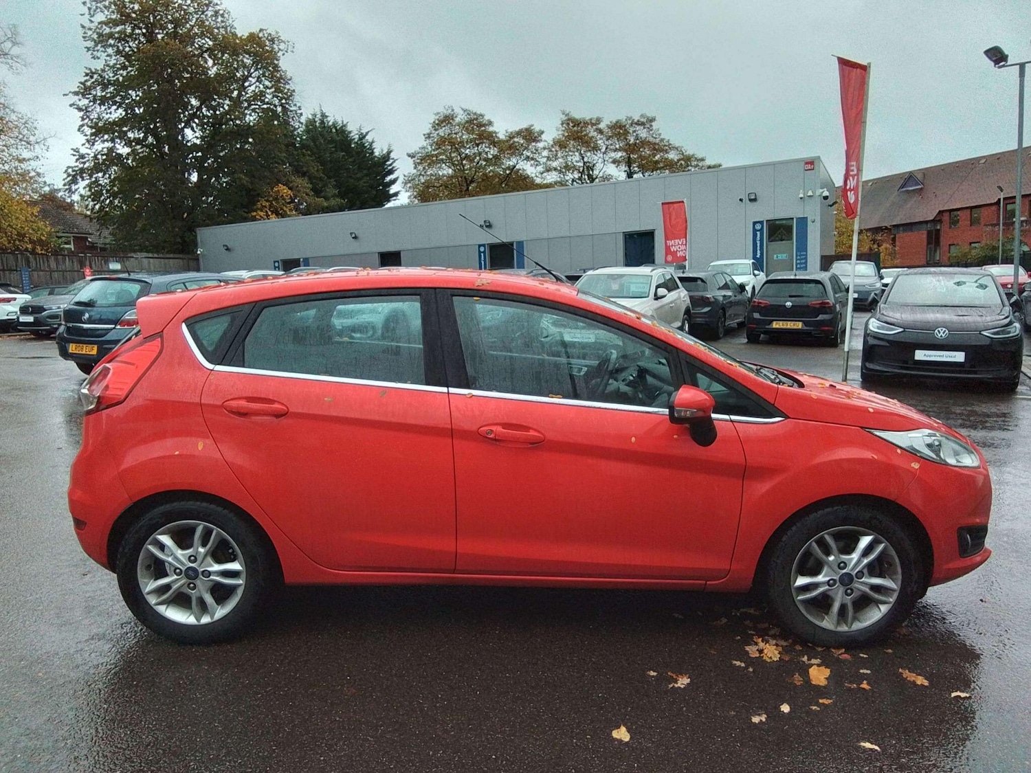 Used Ford Fiesta 2014 for sale - 76432523: Photo 2