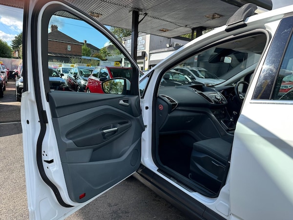Used Ford C-Max 2014 for sale - 76071739: Photo 17
