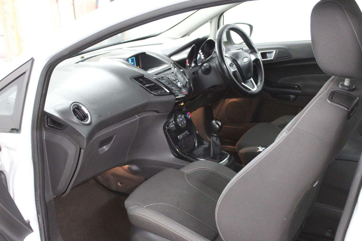 Used Ford Fiesta 2015 for sale - 77524086: Photo 11