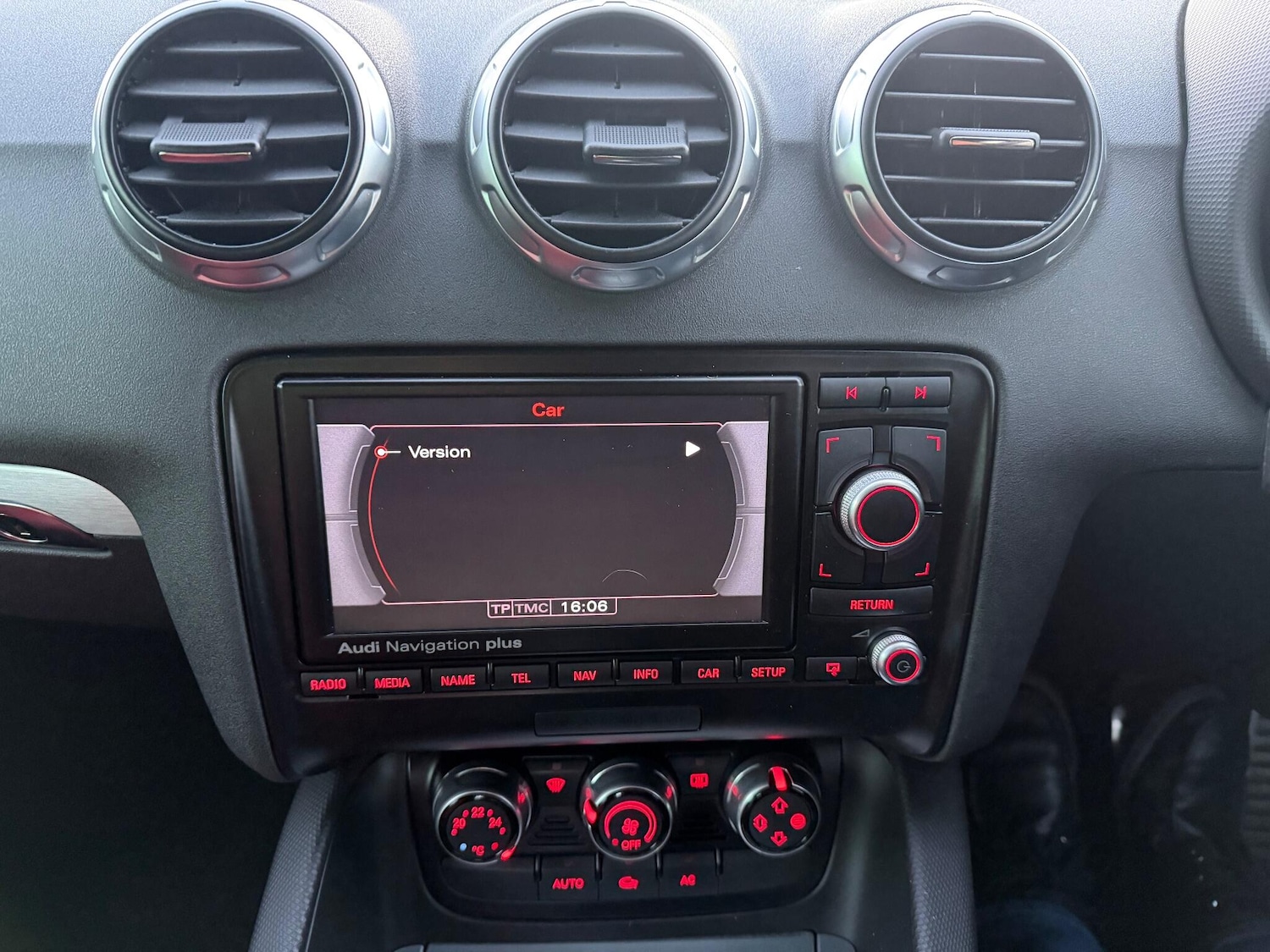 Used Audi TT 2008 for sale - 76511945: Photo 87