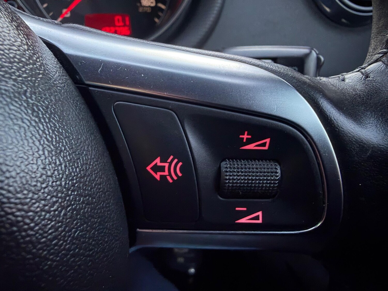 Used Audi TT 2008 for sale - 76511945: Photo 88