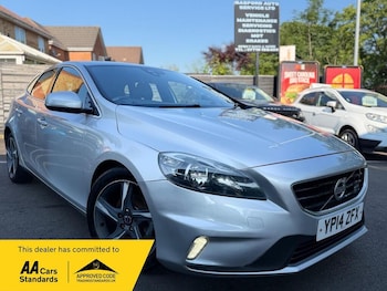 Used Volvo V40 2014 for sale - 79158533: Photo